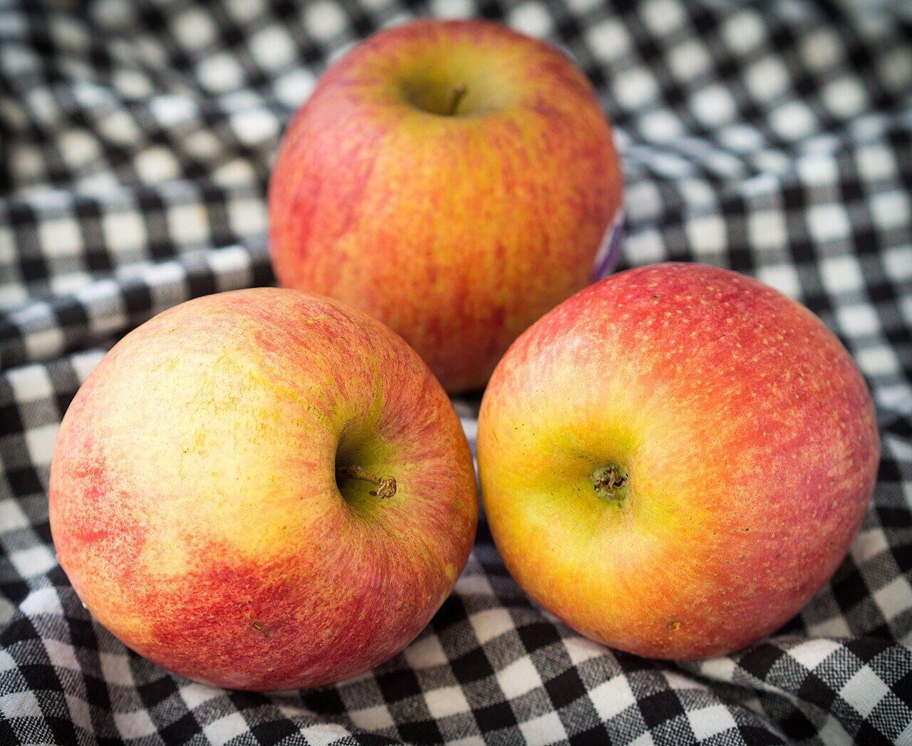 Fuji apple